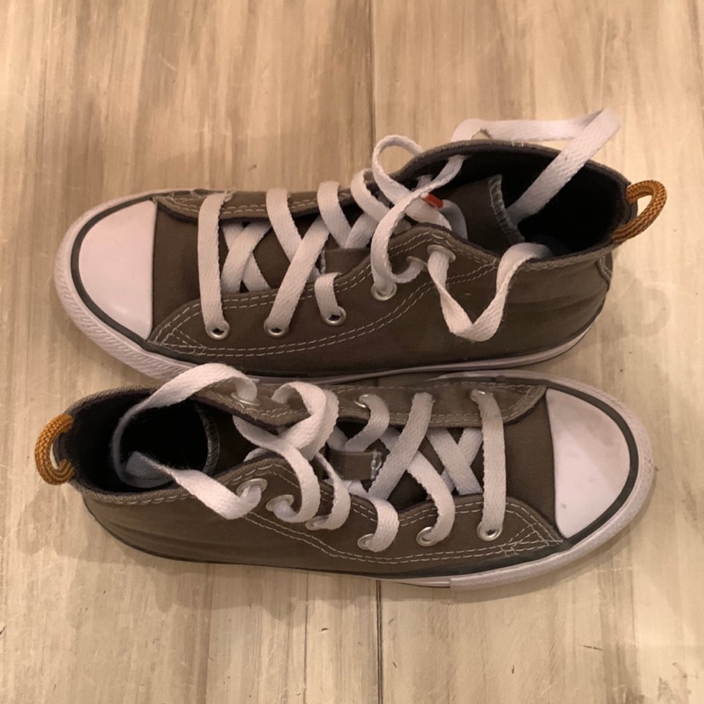 Converse boys hightops